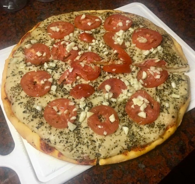 Pizza con Mozzarella Vegana